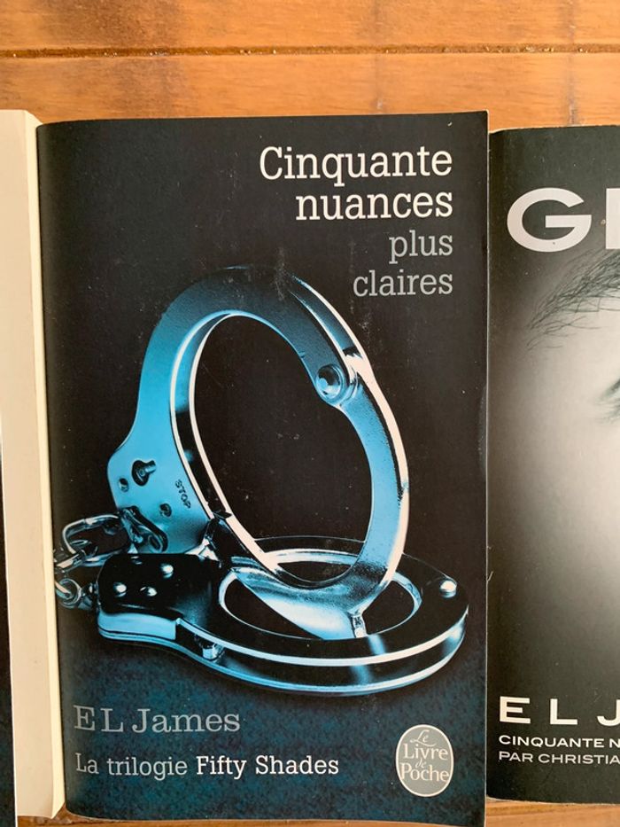 Trilogie cinquante nuance de grey 4 livres - photo numéro 4