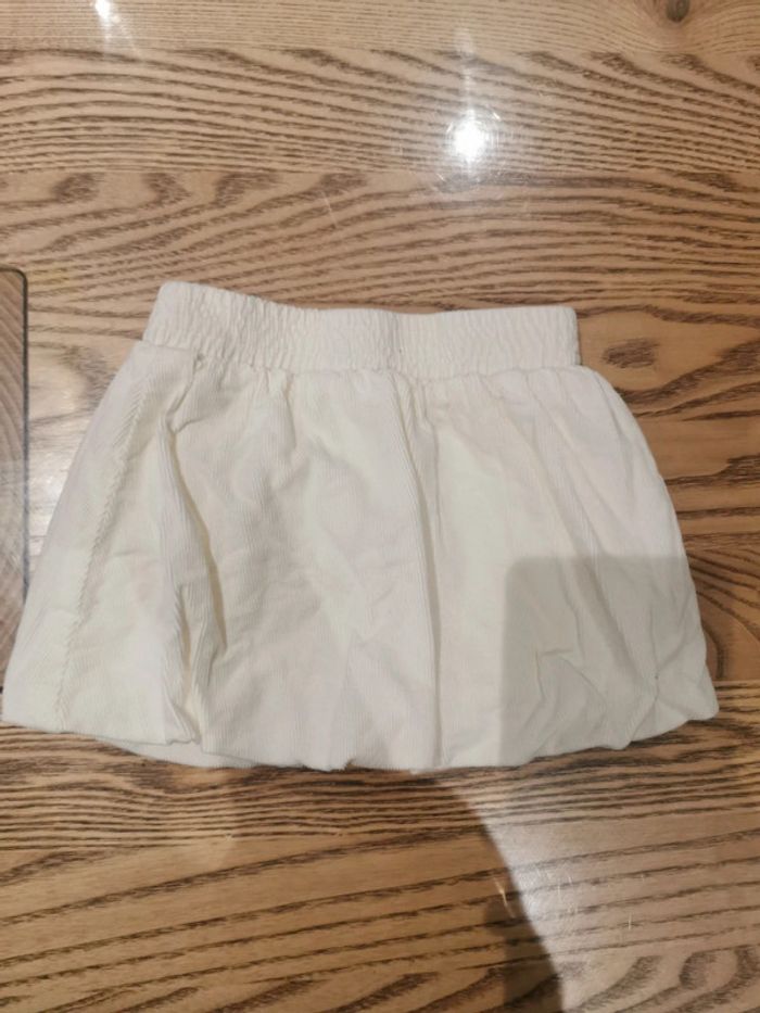 Lot 1 short / 1 jupe 6 mois - photo numéro 3
