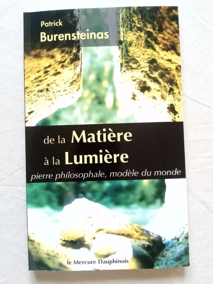 De la Matière à la Lumière