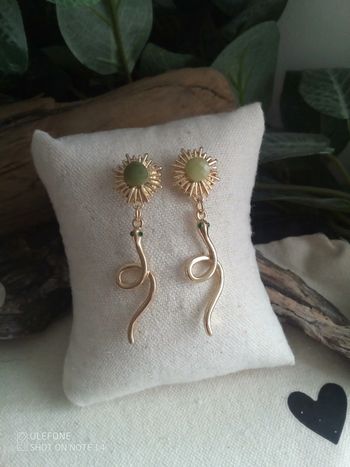 Boucles d'oreilles serpent avec pierres naturelles de jade