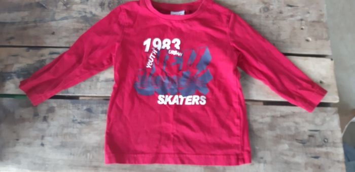 Haut 24 mois garçon tape a l'oeil