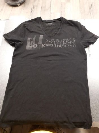 Tee-shirt