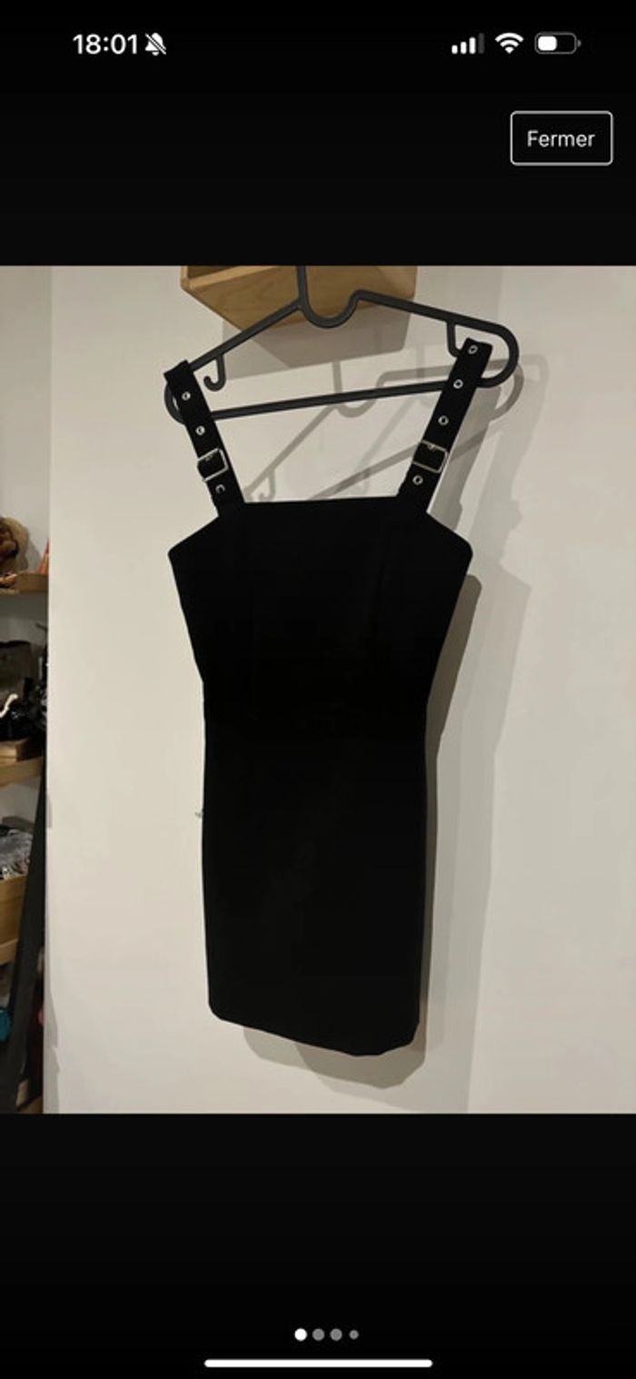 Robe noire - photo numéro 2