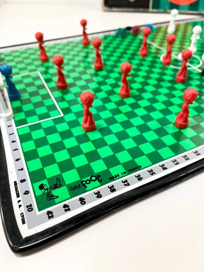 Jeu ancien : " Mini Foot " fabriqué en France - photo numéro 6