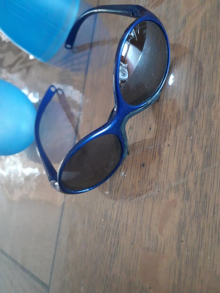 Lunettes de soleil bébé julbo - photo numéro 2