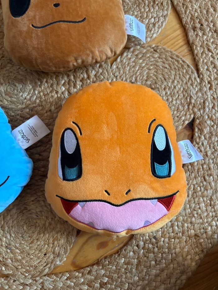 Lot de 4 coussins Pokémon - photo numéro 5