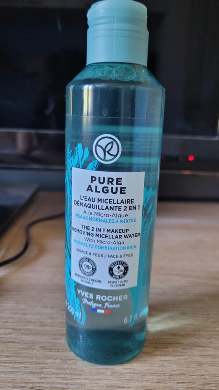 Eau miscellaire démaquillante. - photo numéro 3