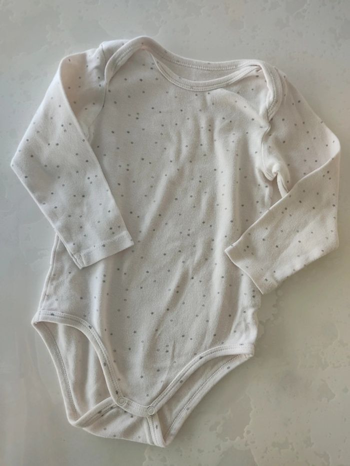 Body manches longues taille 24 mois