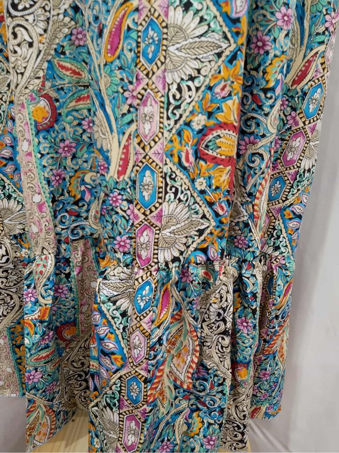 Robe bohème multicolore grande taille 50 ample, manches longues et ourlet volanté - photo numéro 8