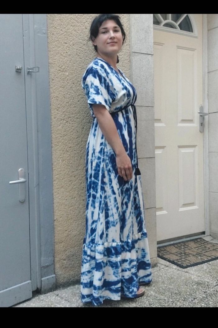 Magnifique robe taille unique - photo numéro 2