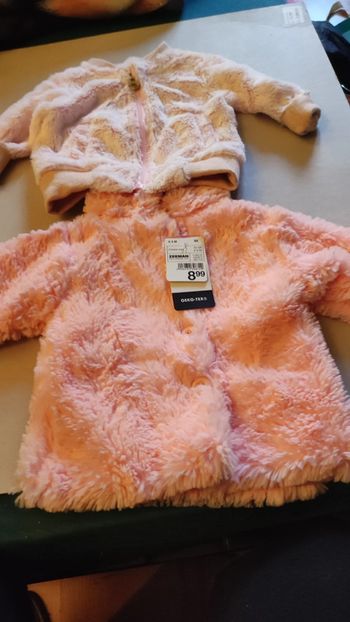 lot deux vestes 3 mois