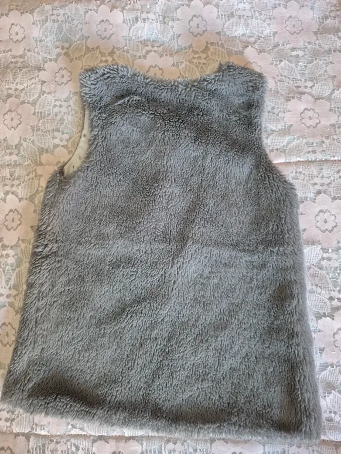 Veste sans manche T 5 ans - photo numéro 4