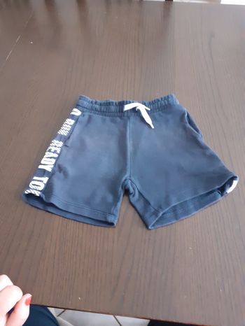Short taille 4 ans
