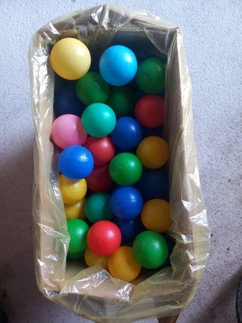 Lot balles pour bébé