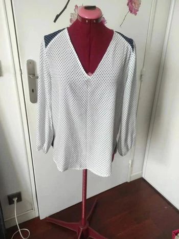 Blouse à pois manches longues Zara