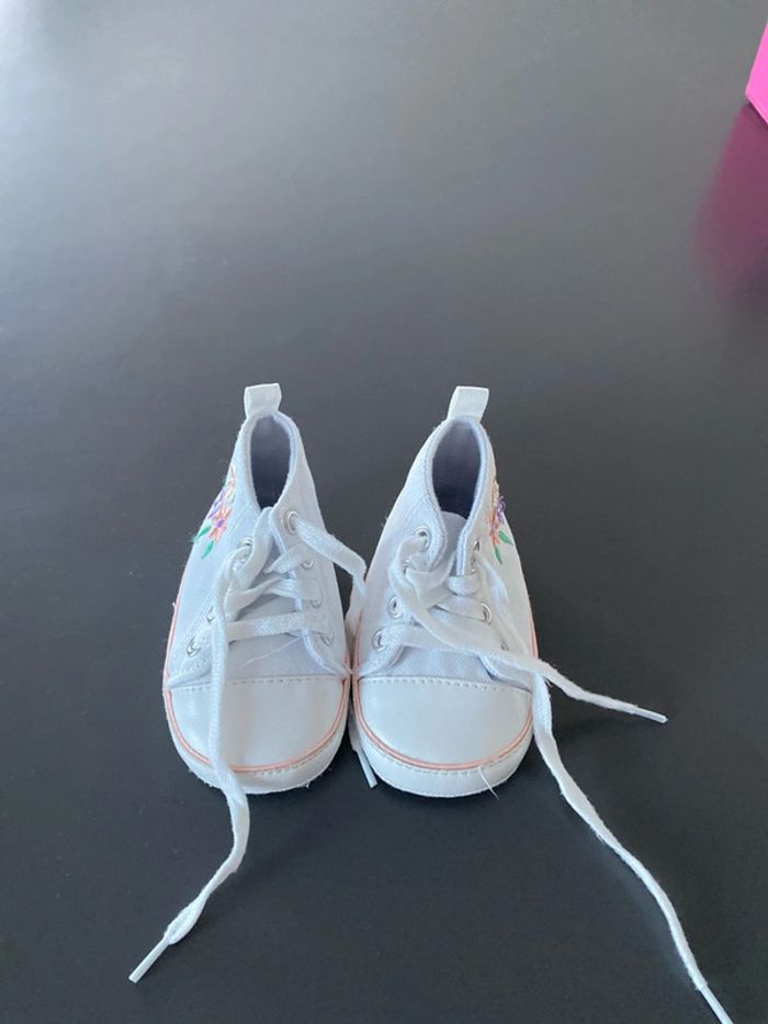 Chaussure filles kiabi 6/9 mois