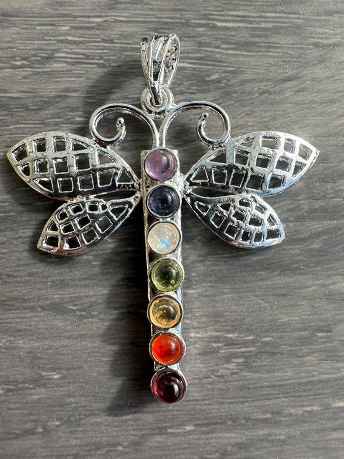 Pendentif libellule en acier et chakras (pierres) - photo numéro 4