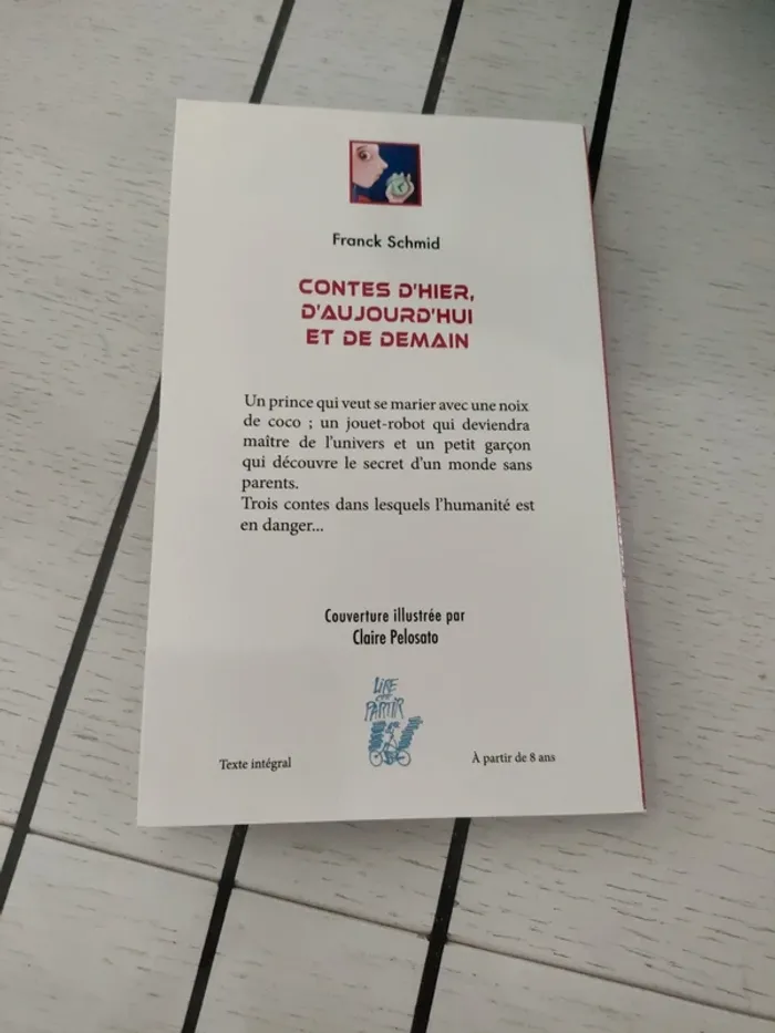Livre contes d'hier, d'aujourd'hui et de demain - lire c'est partir - photo numéro 3