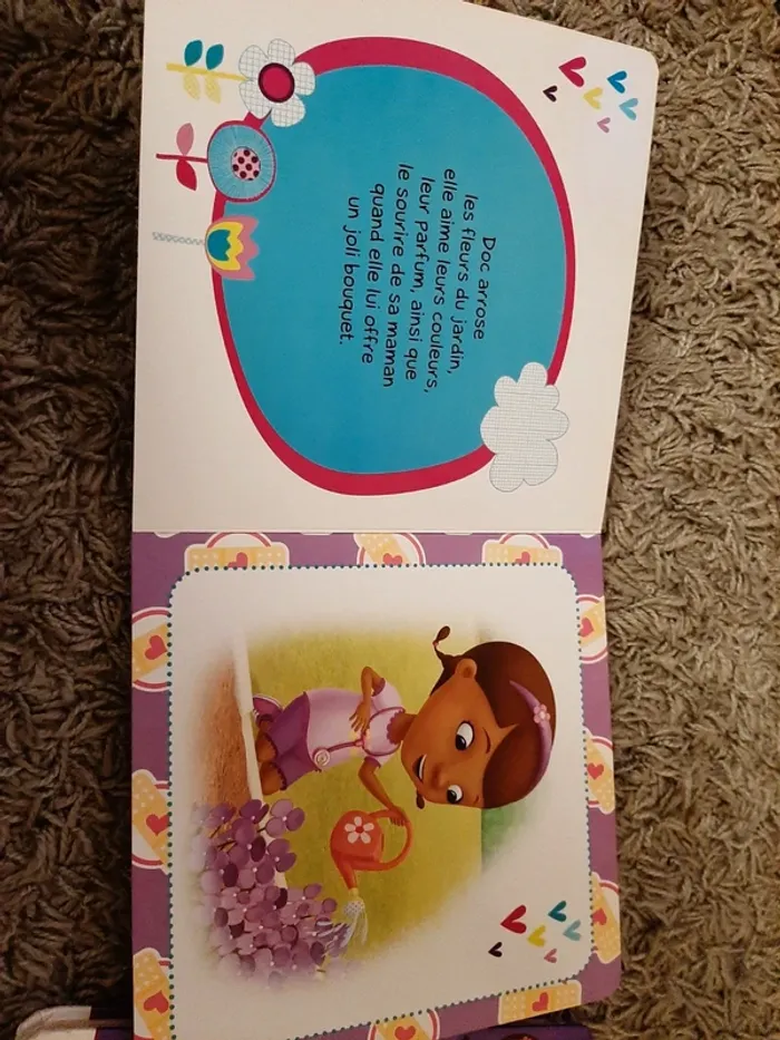 2 livres dr Peluche Disney Juniors - photo numéro 3