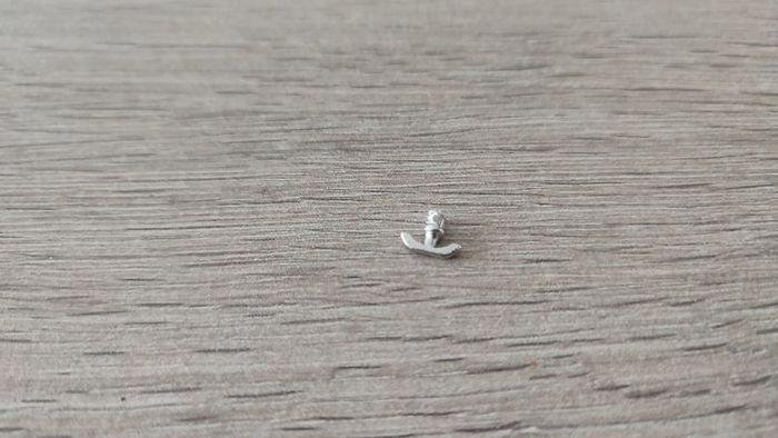 Poignée coffre pièce détachée miniature Mercedes Benz 300S 1955 Maisto 1/18 1/18ème #B66