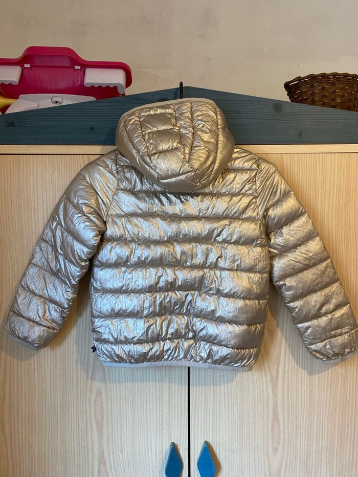 Doudoune or  Okaïdi 8 ans  8€ - photo numéro 3