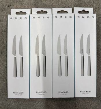 Lot de 8 couteaux à steak en acier inoxydable SMEG