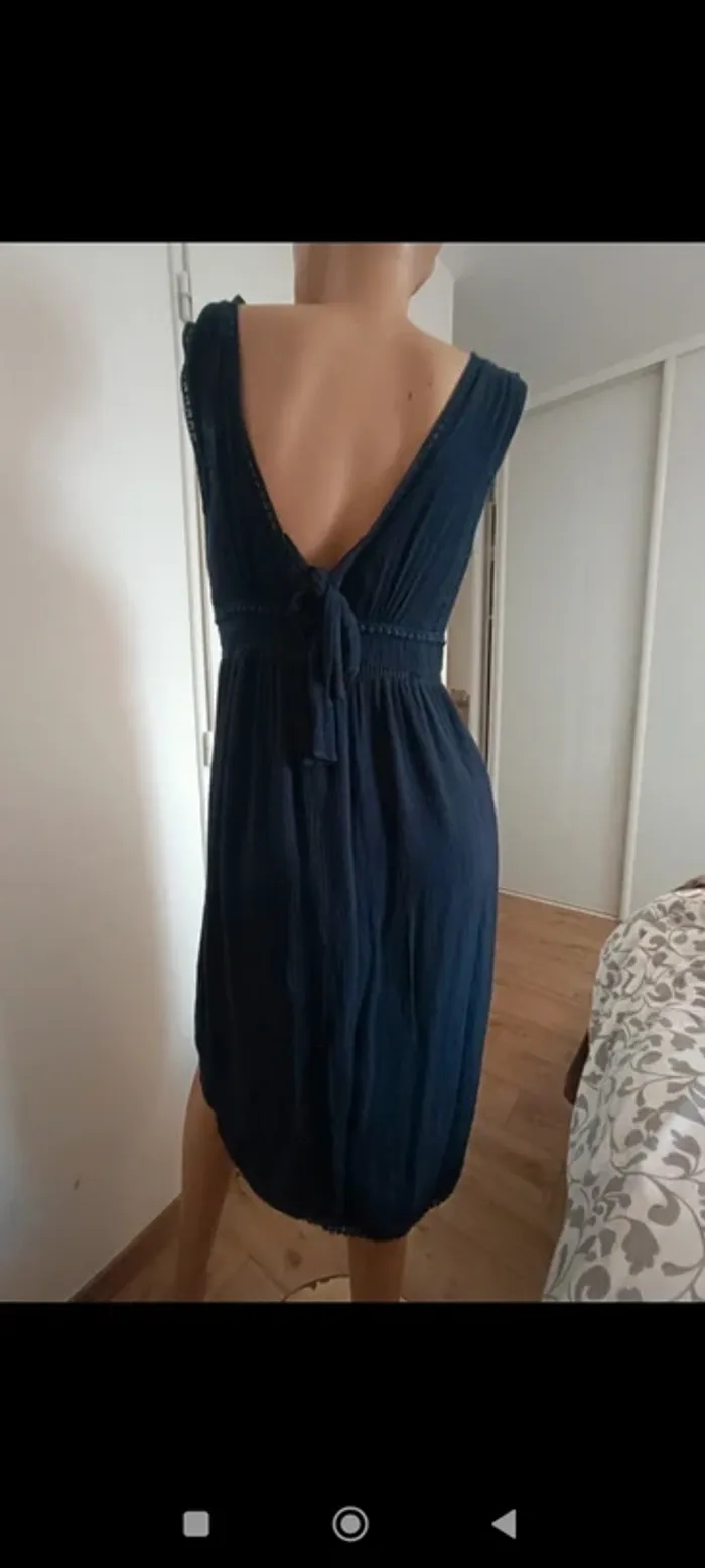 Superbe robe 👗 drapée taille S - photo numéro 9
