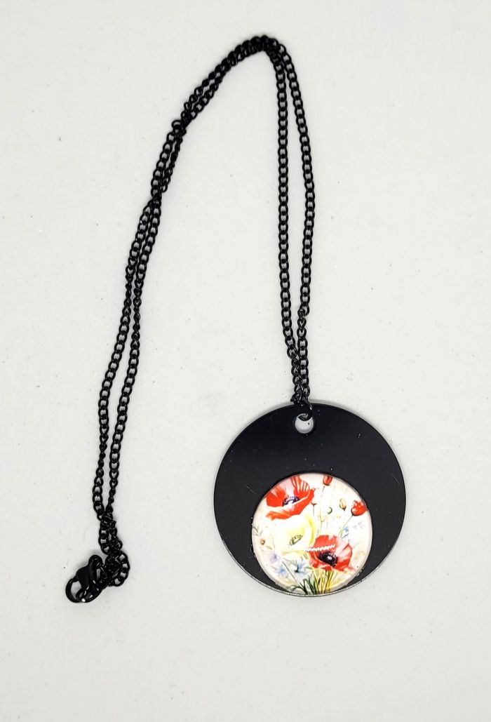 Bijoux création collier cabochon de verre fleurs