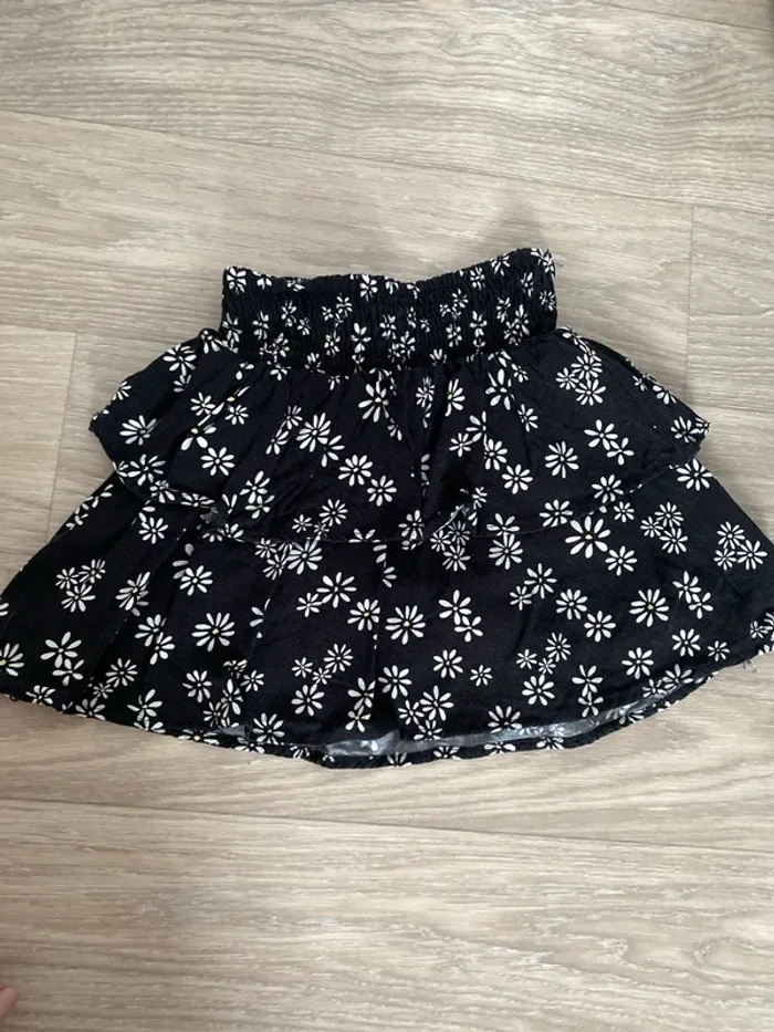 Jupe à volants fleurie kiabi 5 ans
