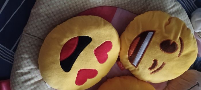 Peluche Smiley ☺️ - photo numéro 2
