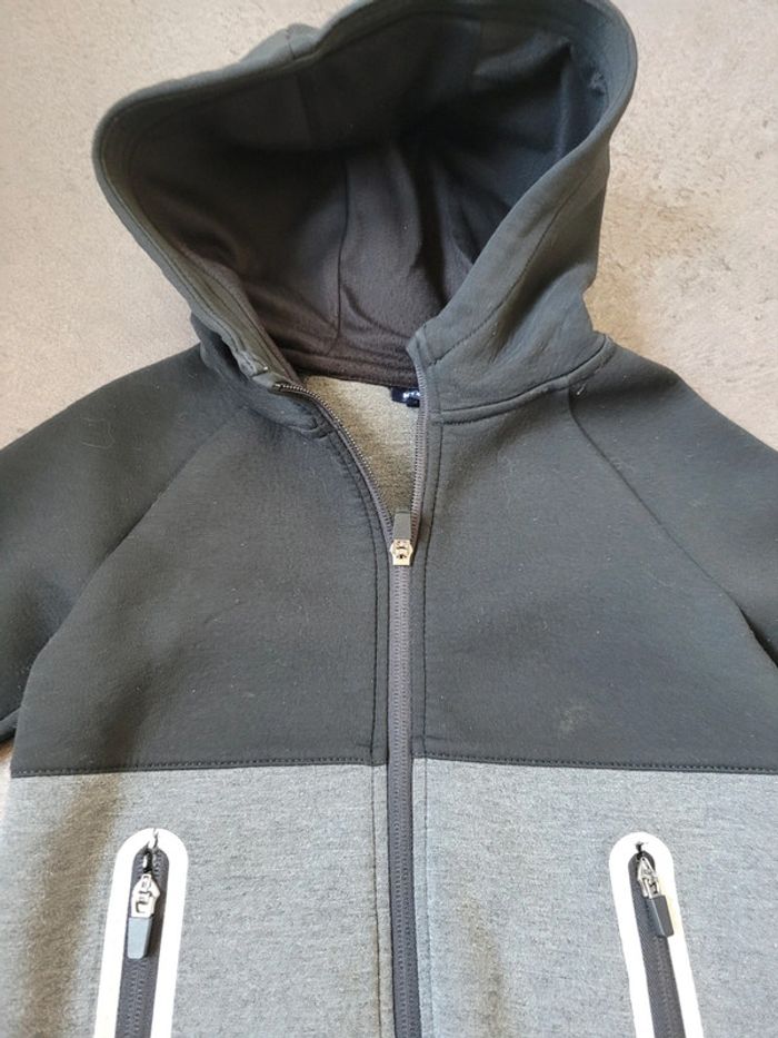 Veste à zip grise et noir 6 ans kiabi - photo numéro 3