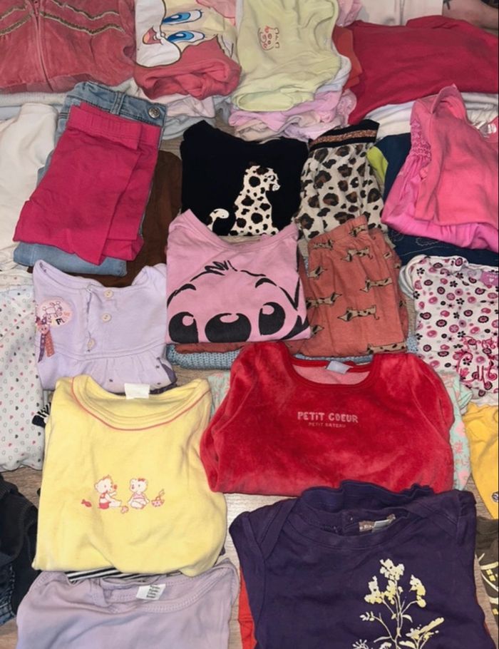 Gros lot de 70 vêtements fille