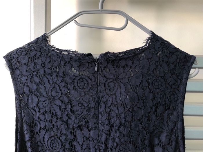 Robe en dentelle bleu marine Taille M - photo numéro 6
