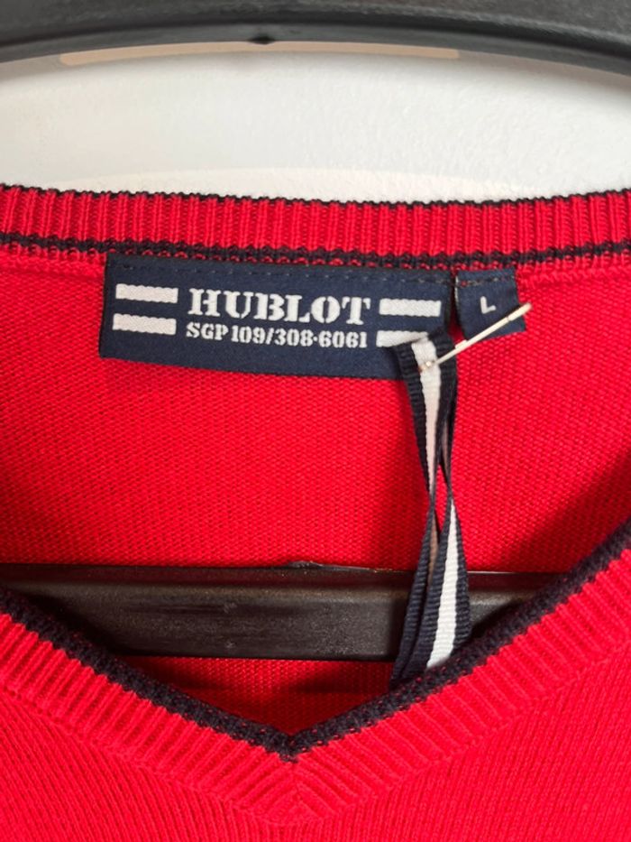 Pull fin Hublot femme-col en V-taille L - logo brodé- couleur rouge - photo numéro 6