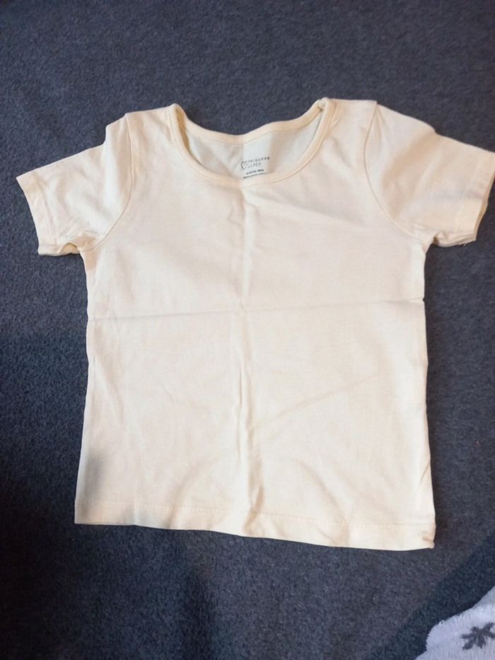 T-shirt taille 98cm primark 24/36mois - photo numéro 2