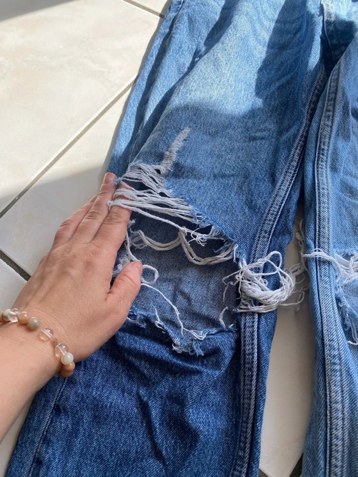 Jean pull and bear déchiré, taille 36 - photo numéro 2