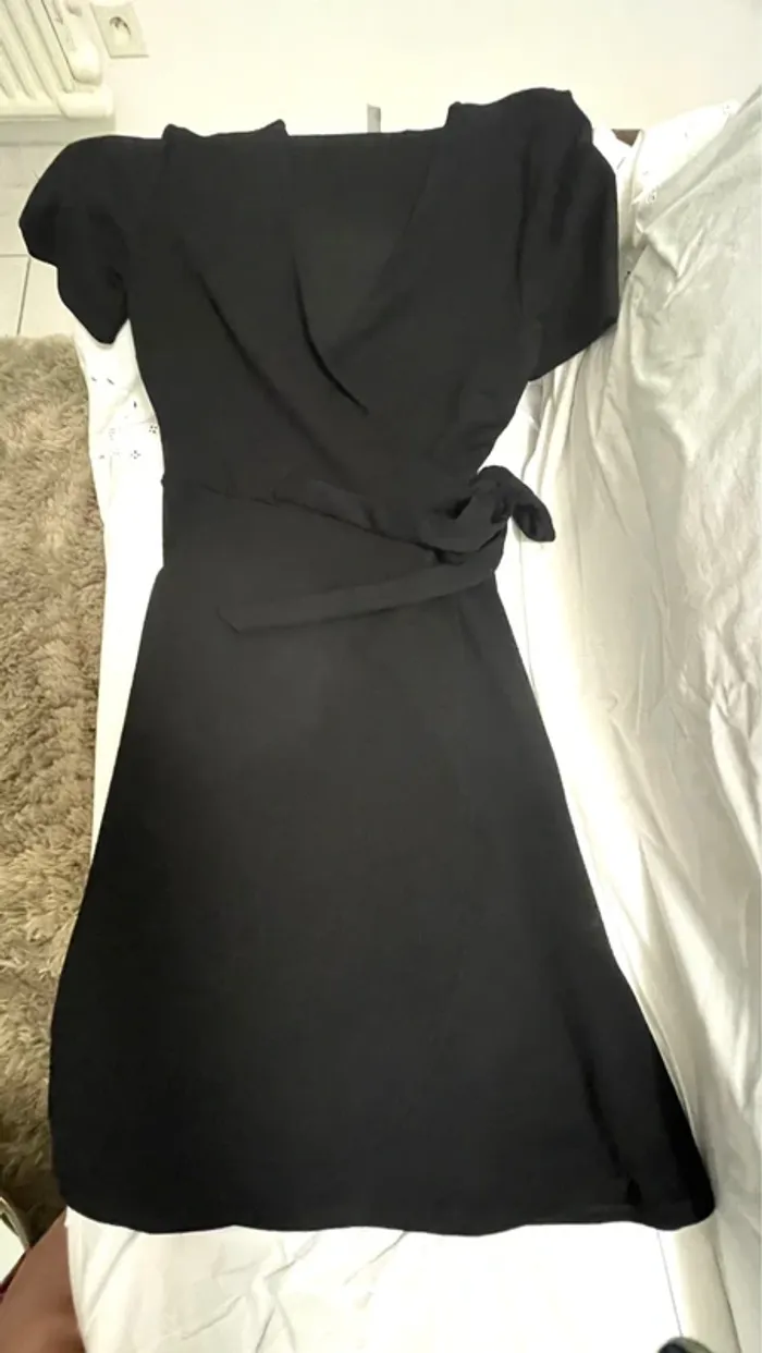 Magnifique robe H&M noir - photo numéro 11