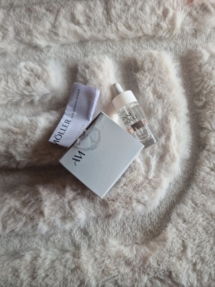 Anne Möller
Rosâge Gel Concentré d'acide hyaluronique Pur - photo numéro 9