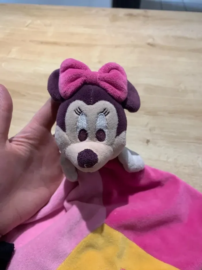 Doudou plat Minnie - Disneyland Paris - photo numéro 3