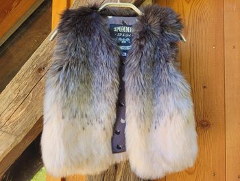 Magnifique veste sans manche chaude, toute douce, 3 Pommes 🍎, gris dégradé rose, 4 ans