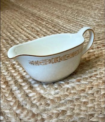 Saucière en porcelaine