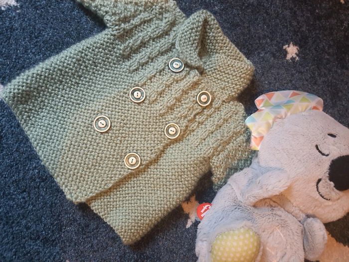 🌺 gilet fait main mixte 6 mois vert