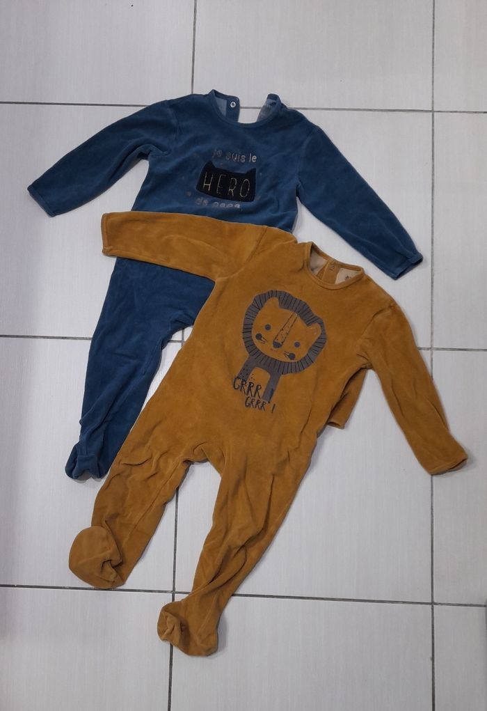 Pyjama 36 mois 
Bon état 
2.5€ pièce / 4€ le lot