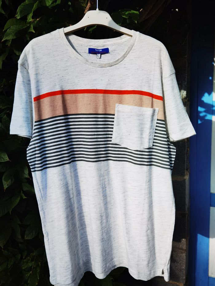 D1255 - tee shirt homme taille L