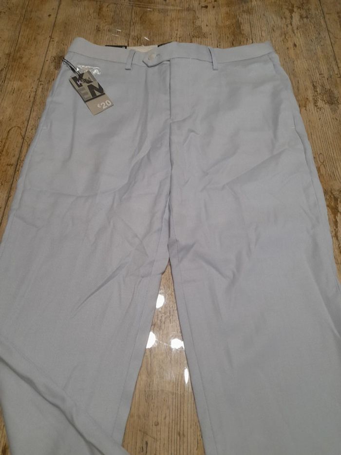 Magnifique pantalon de ville chino habillé slim fit Taille 38 neuf étiqueté - photo numéro 3
