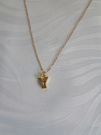 Collier lettre Y