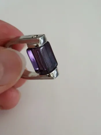 Bague fantaisie argent et violet taille 51