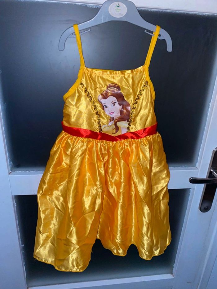 Robe 7/8 ans la belle et la bête