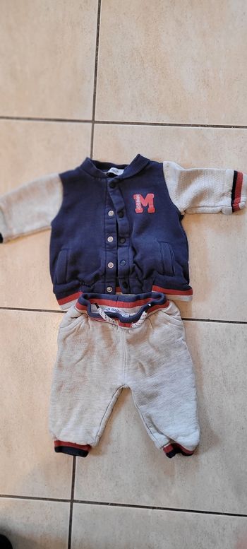 Ensemble sweat + jogging