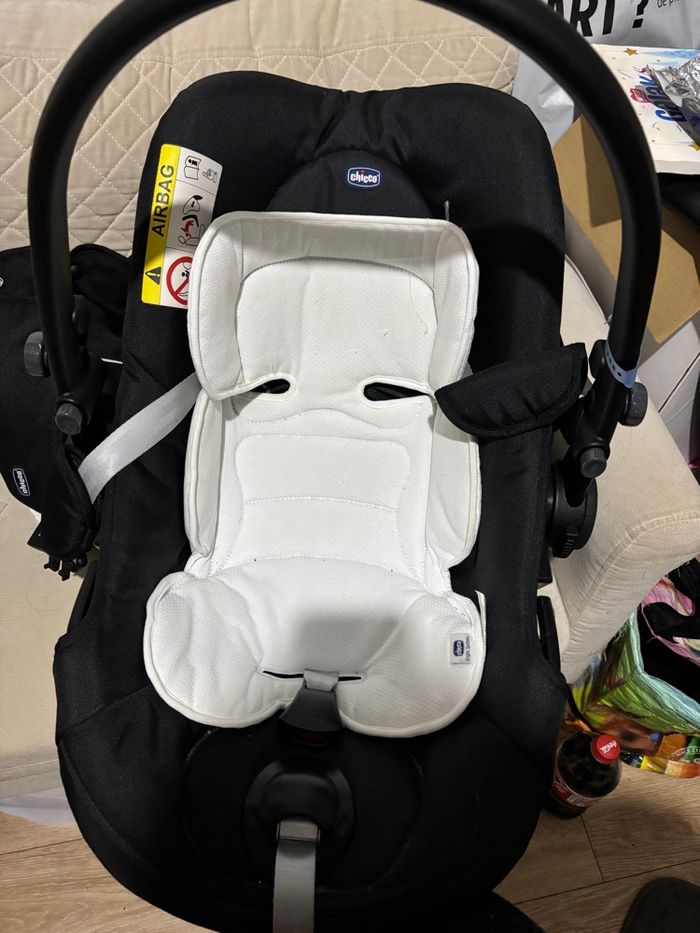 Poussette chicco - photo numéro 3